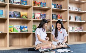 Người đọc sách có một sự thông thái và điềm tĩnh nhất định: Bí quyết đọc trăm cuốn sách mỗi năm từ chuyên gia hướng nghiệp Người đọc sách có một sự thông thái và điềm tĩnh nhất định: Bí quyết đọc trăm cuốn sách mỗi năm từ chuyên gia hướng nghiệp